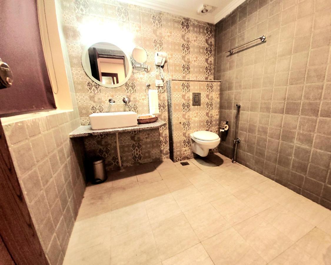 Hotel Green Rooms Srīnagar Eksteriør billede